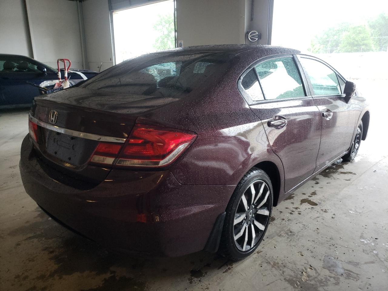 Photo 4 from auction – 2015 HONDA CIVIC EXL with VIN 2HGFB2F96FH529027