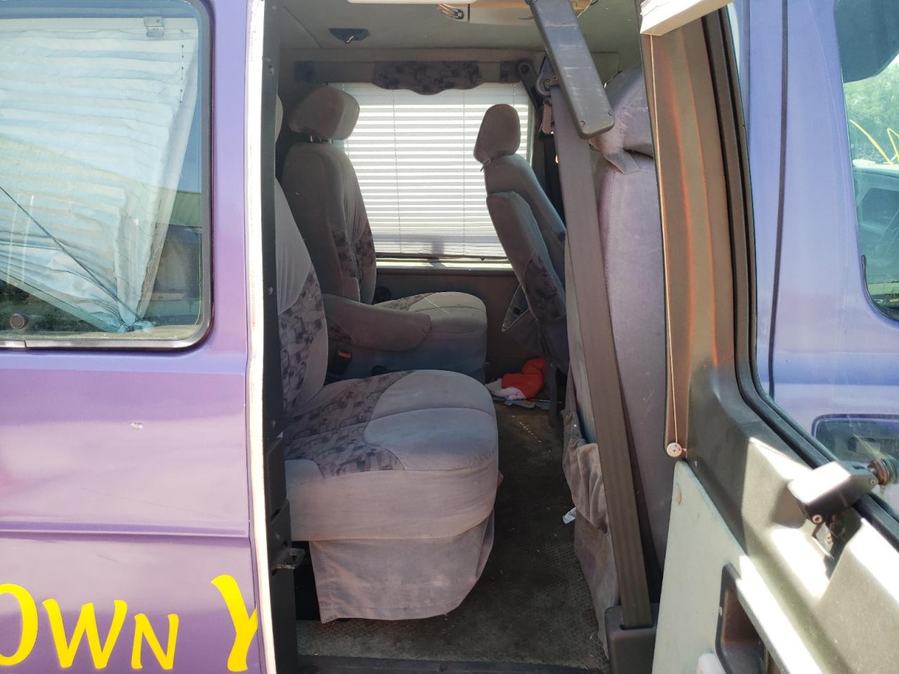 Photo 6 from auction – 2001 DODGE RAM VAN B1 with VIN 2B6HB11X31K552028