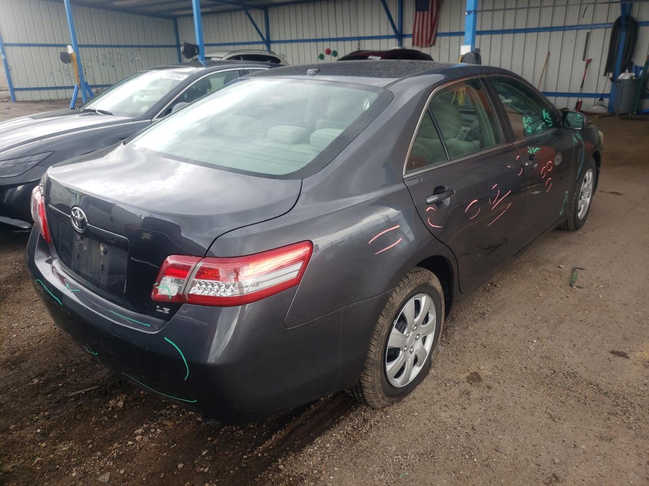 Photo 4 from auction – 2011 TOYOTA CAMRY BASE with VIN 4T1BF3EK6BU762808
