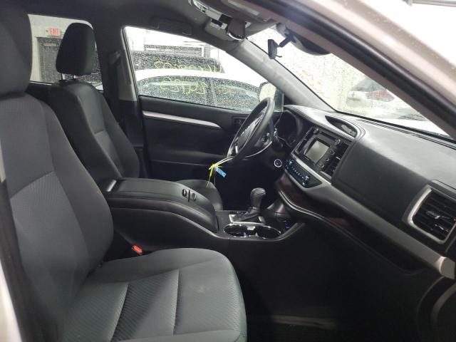Photo 5 from auction – 2019 TOYOTA HIGHLANDER with VIN 5TDBZRFH4KS956887