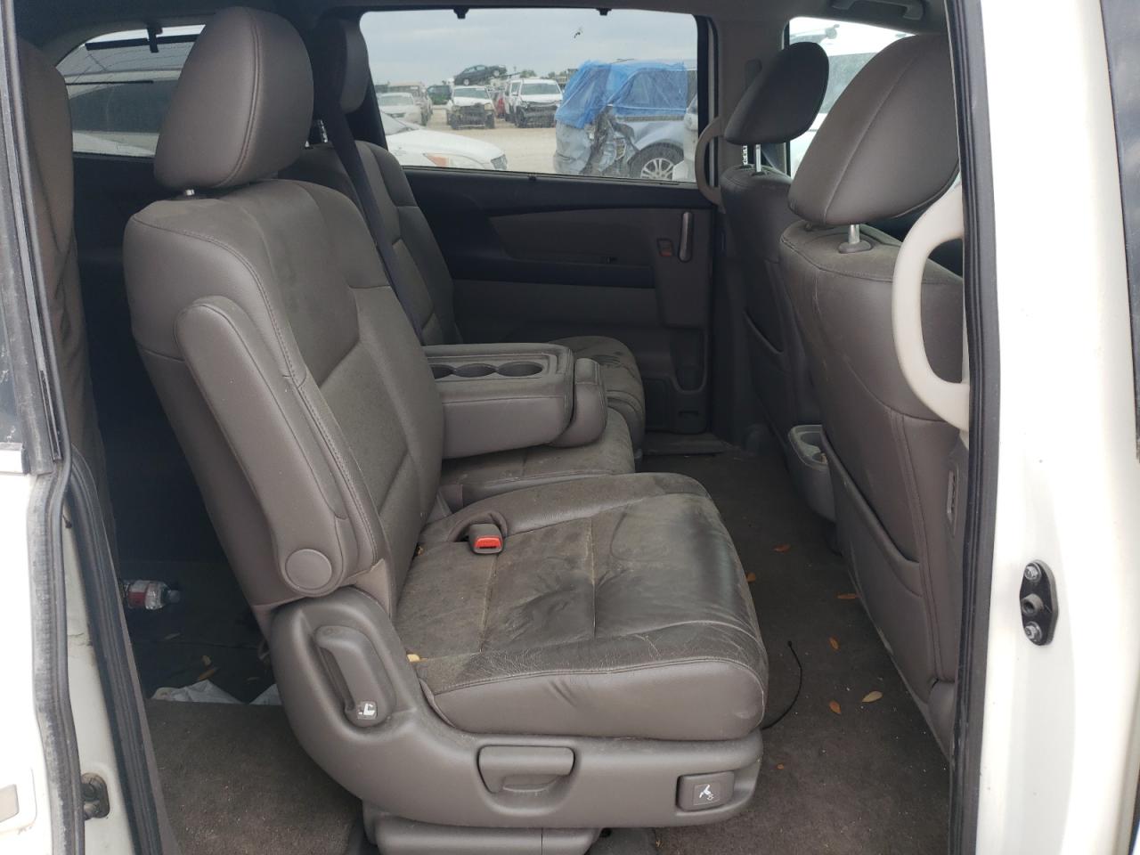 Photo 18 from auction – 2011 HONDA ODYSSEY TO with VIN 5FNRL5H94BB066151