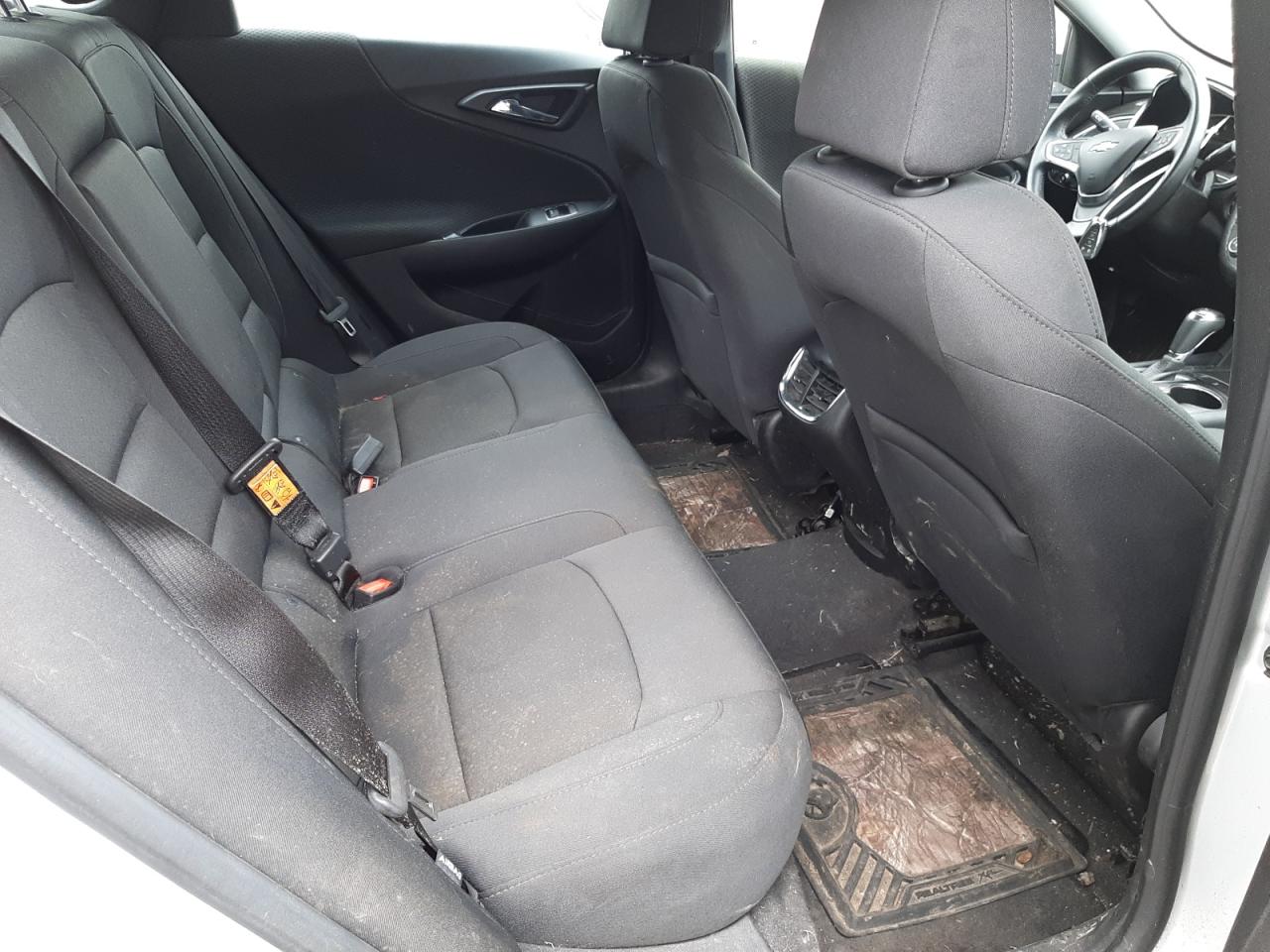 Photo 6 from auction – 2016 CHEVROLET MALIBU LT with VIN 1G1ZE5ST9GF341040
