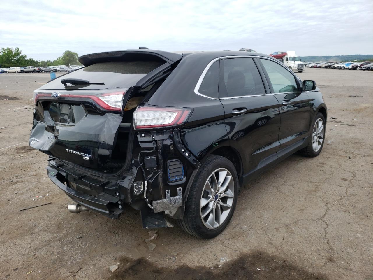 Photo 4 from auction – 2017 FORD EDGE TITAN with VIN 2FMPK4K88HBC40230