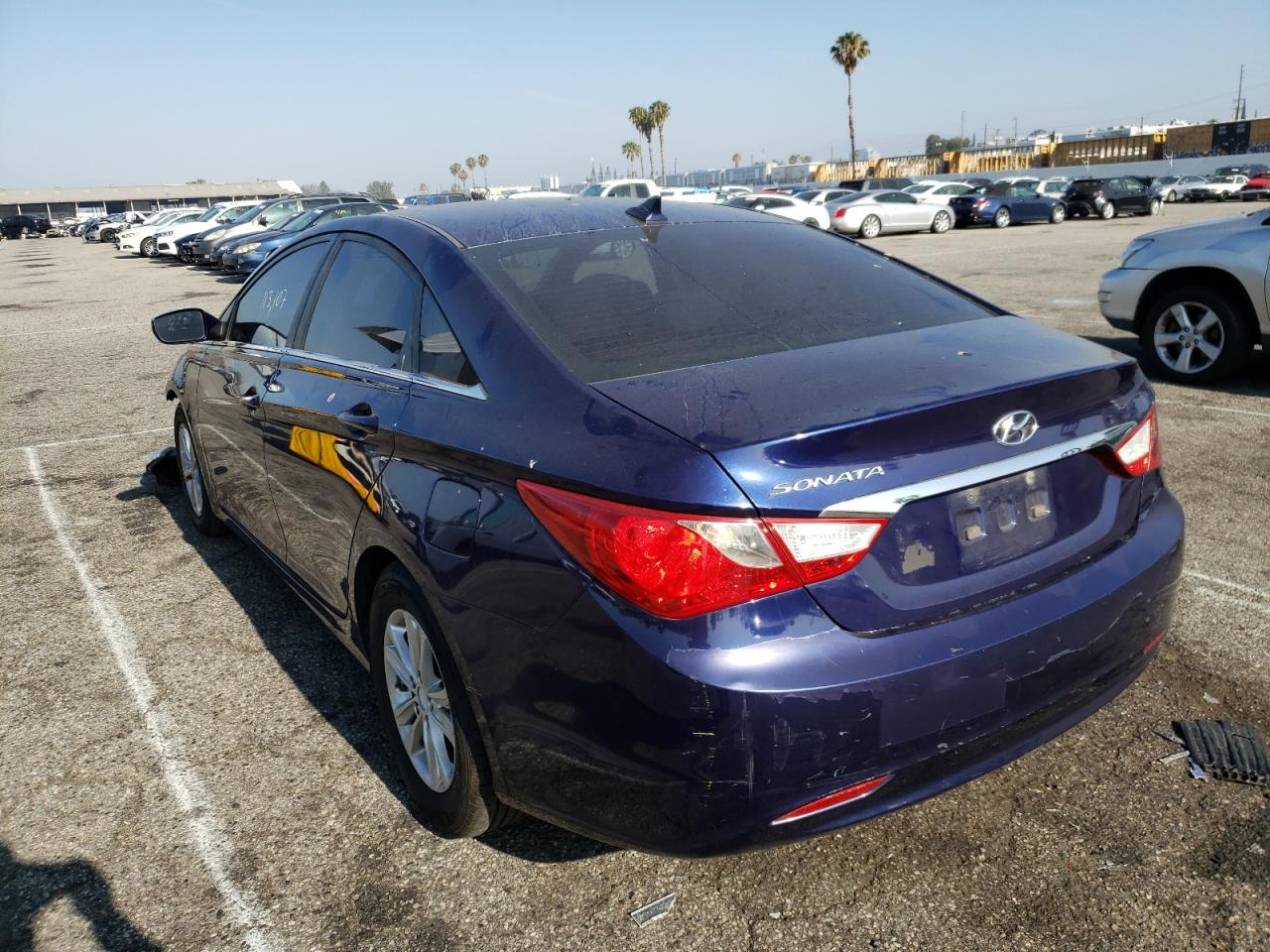 Photo 3 from auction – 2011 HYUNDAI SONATA GLS with VIN 5NPEB4AC1BH077174