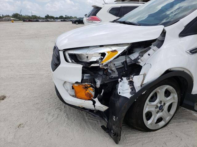 Photo 9 from auction – 2017 FORD ESCAPE S with VIN 1FMCU0F78HUC60264