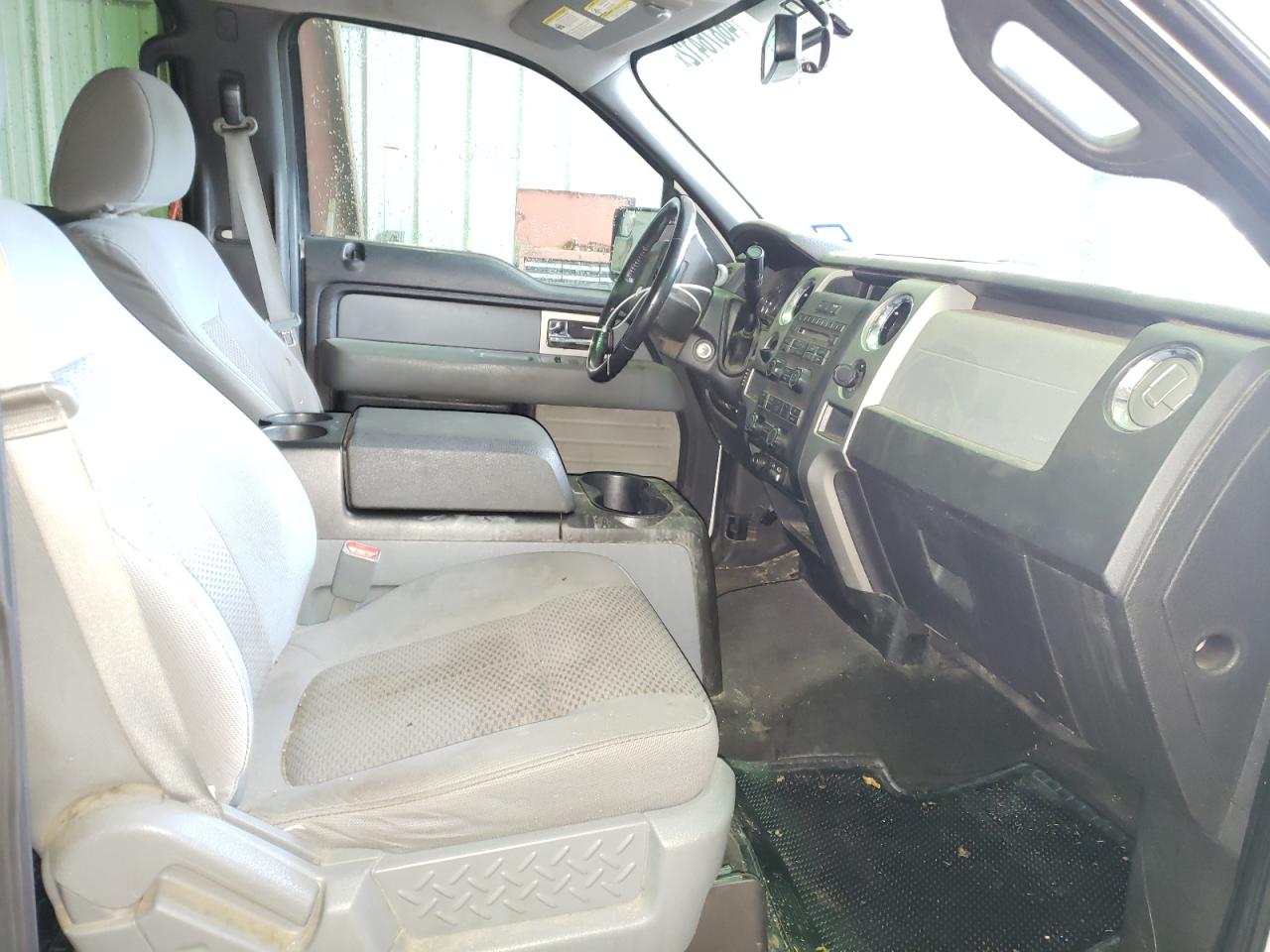 Photo 5 from auction – 2011 FORD F150 SUPER with VIN 1FTFW1CT4BFB23188