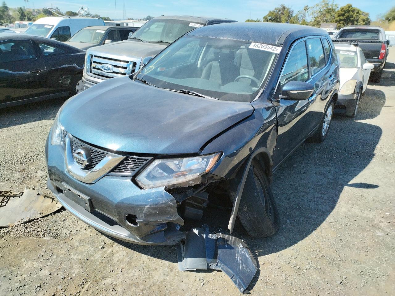 Photo 2 from auction – 2015 NISSAN ROGUE S with VIN KNMAT2MT2FP576782