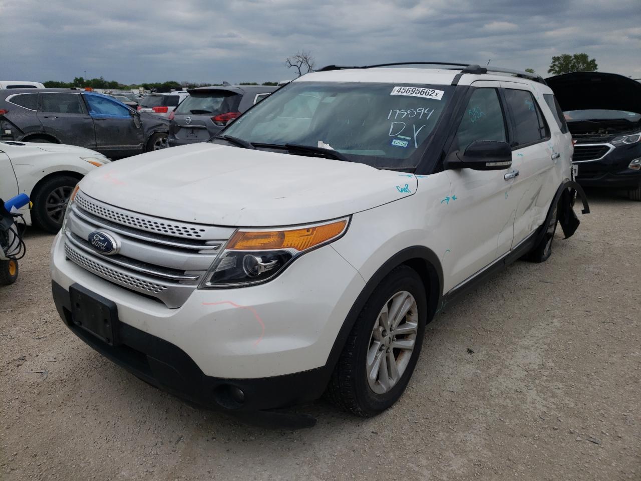 Photo 2 from auction – 2013 FORD EXPLORER X with VIN 1FM5K7D81DGB62530