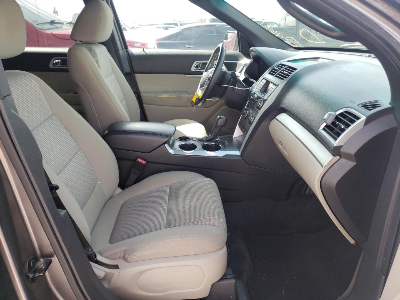 Photo 19 from auction – 2011 FORD EXPLORER X with VIN 1FMHK7D88BGA90784