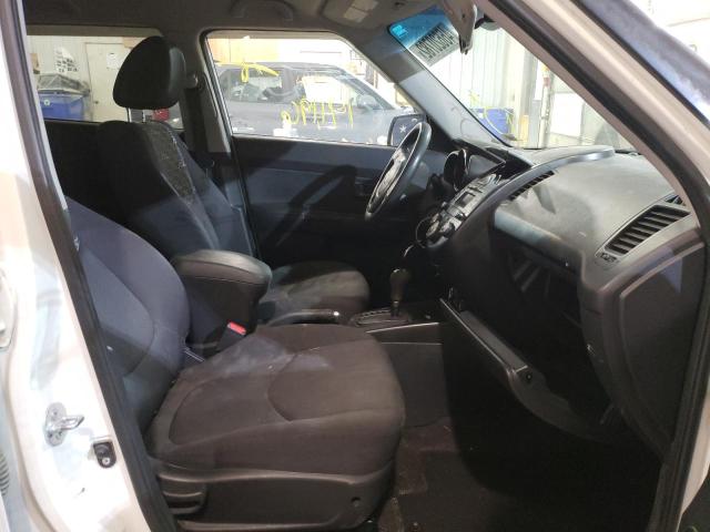 Photo 5 from auction – 2010 KIA SOUL with VIN KNDJT2A2XA7162010