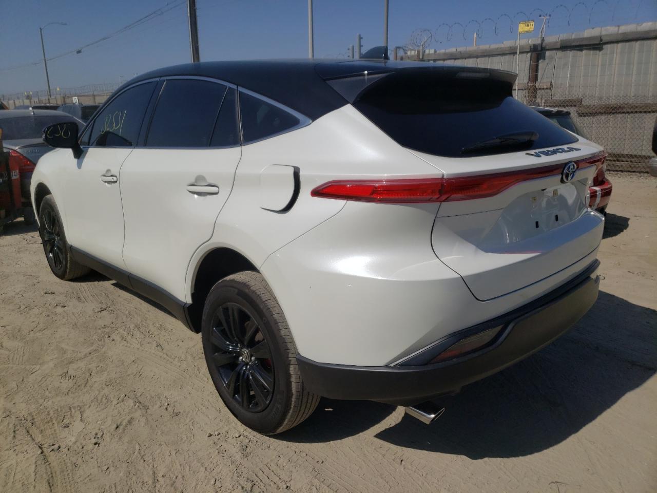Photo 3 from auction – 2021 TOYOTA VENZA LE with VIN JTEAAAAH4MJ072701