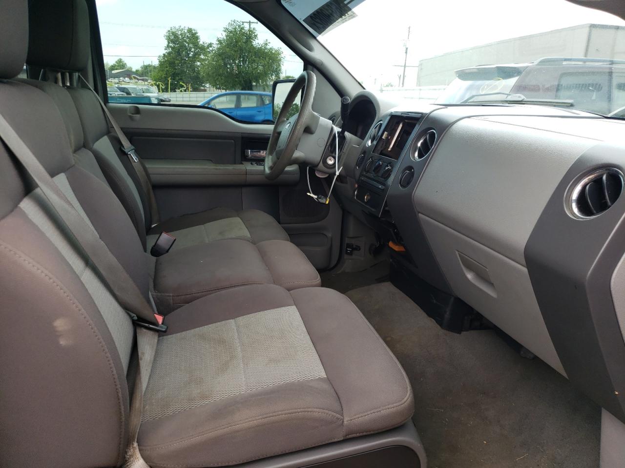 Photo 18 from auction – 2006 FORD F150 with VIN 1FTPX14V06KC99184