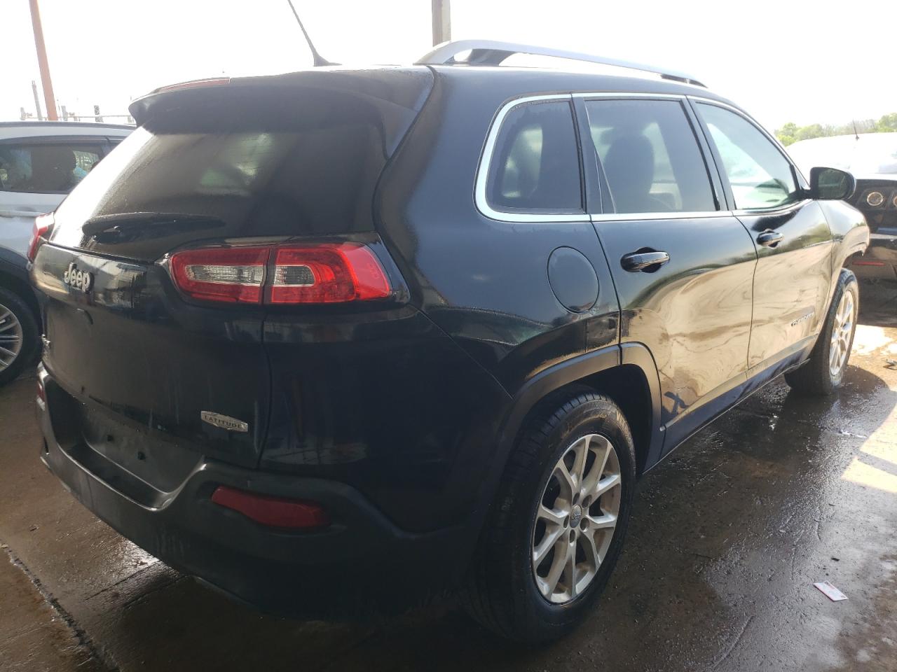 Photo 17 from auction – 2015 JEEP CHEROKEE L with VIN 1C4PJMCB4FW614703
