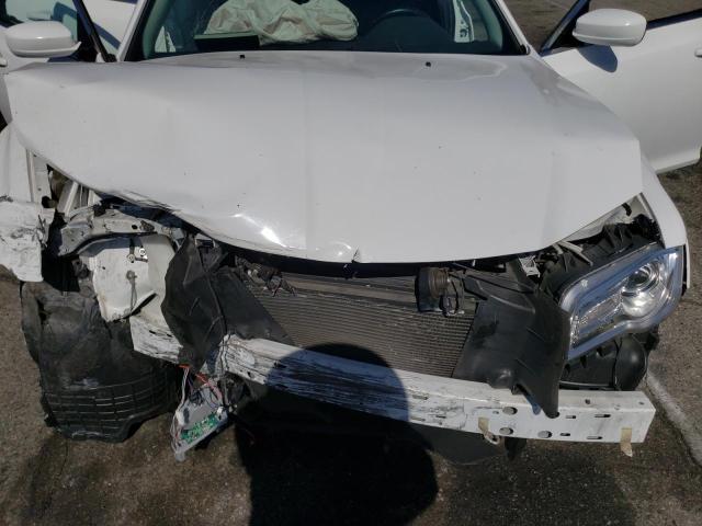 Photo 7 from auction – 2017 CHRYSLER 300 LIMITE with VIN 2C3CCAAG6HH585782