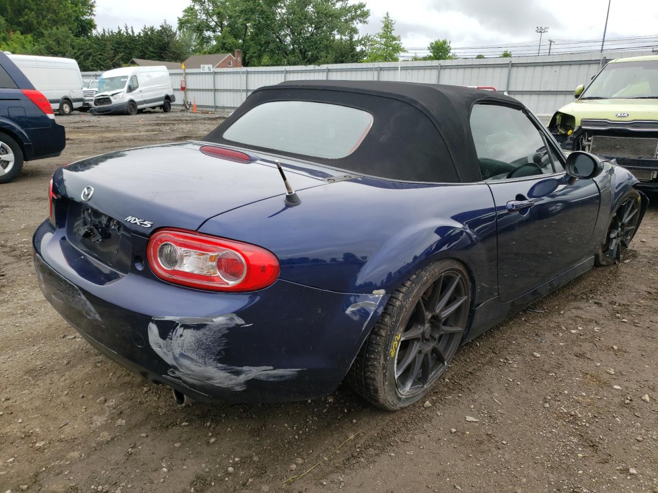 Photo 4 from auction – 2011 MAZDA MX-5 MIATA with VIN JM1NC2JF8B0216323