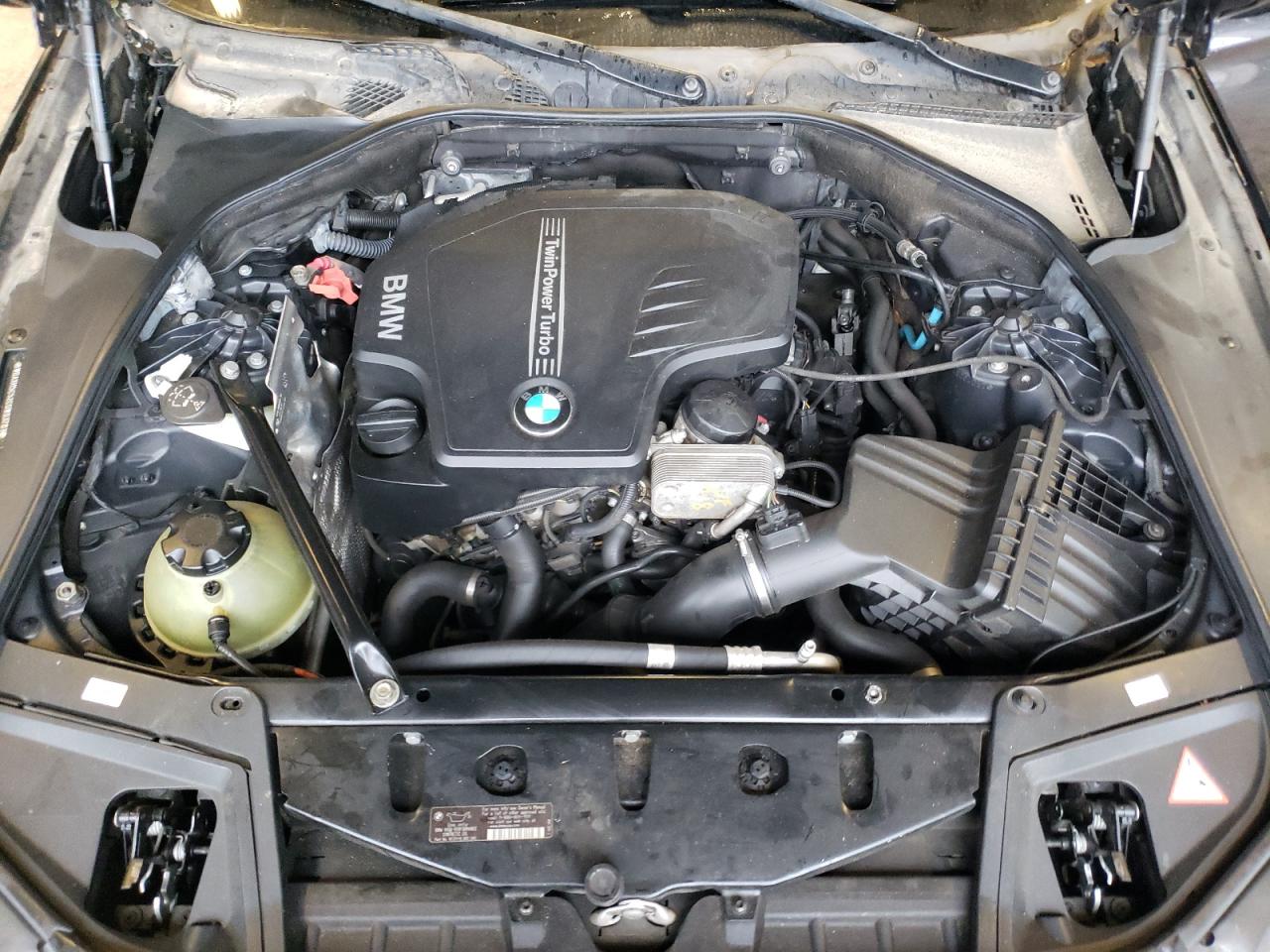 Photo 12 from auction – 2019 BMW 528 XI with VIN WBAXH5C52CDW03781