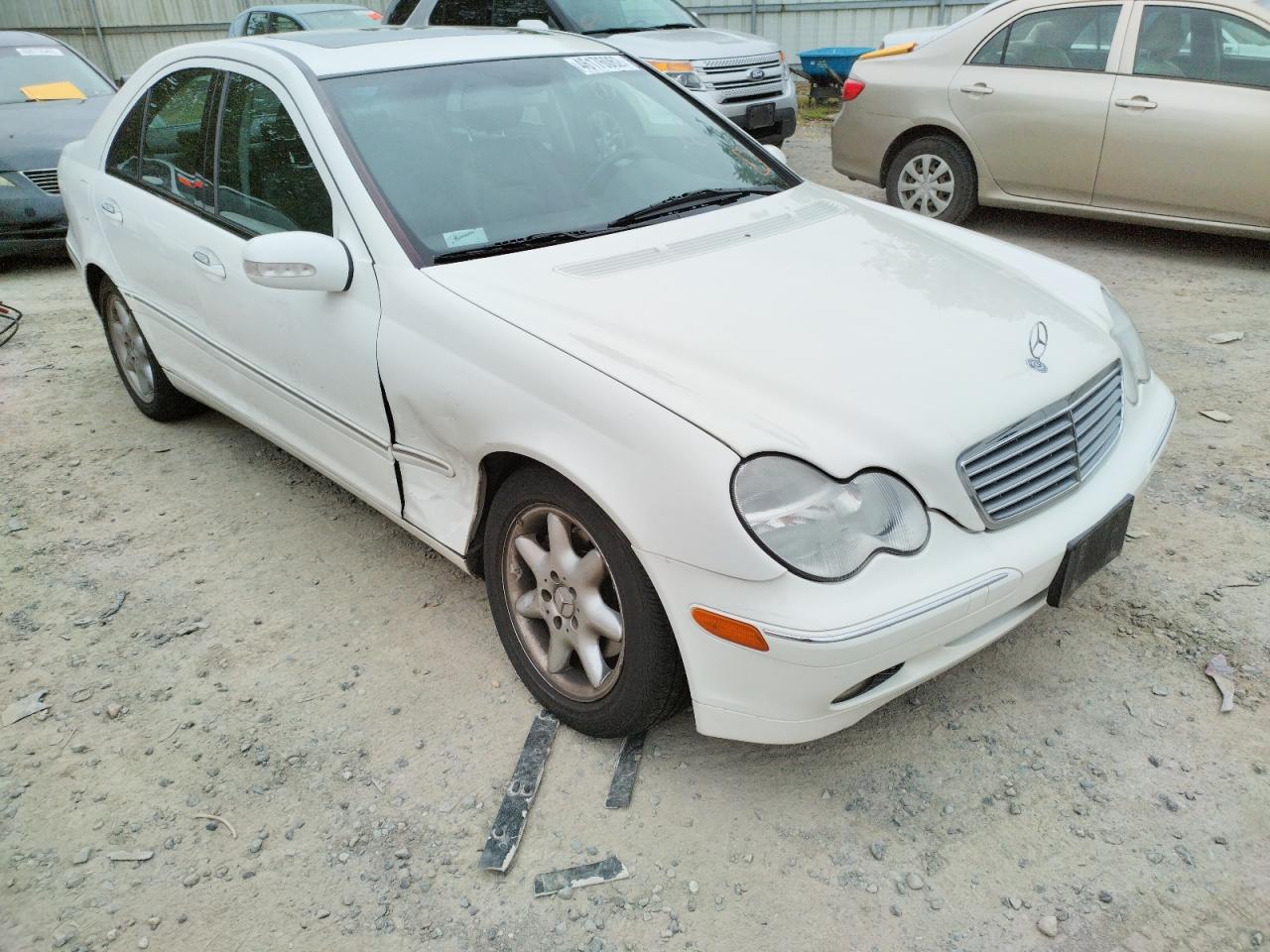 Photo 1 from auction – 2002 MERCEDES-BENZ C 320 with VIN WDBRF64J92F215256