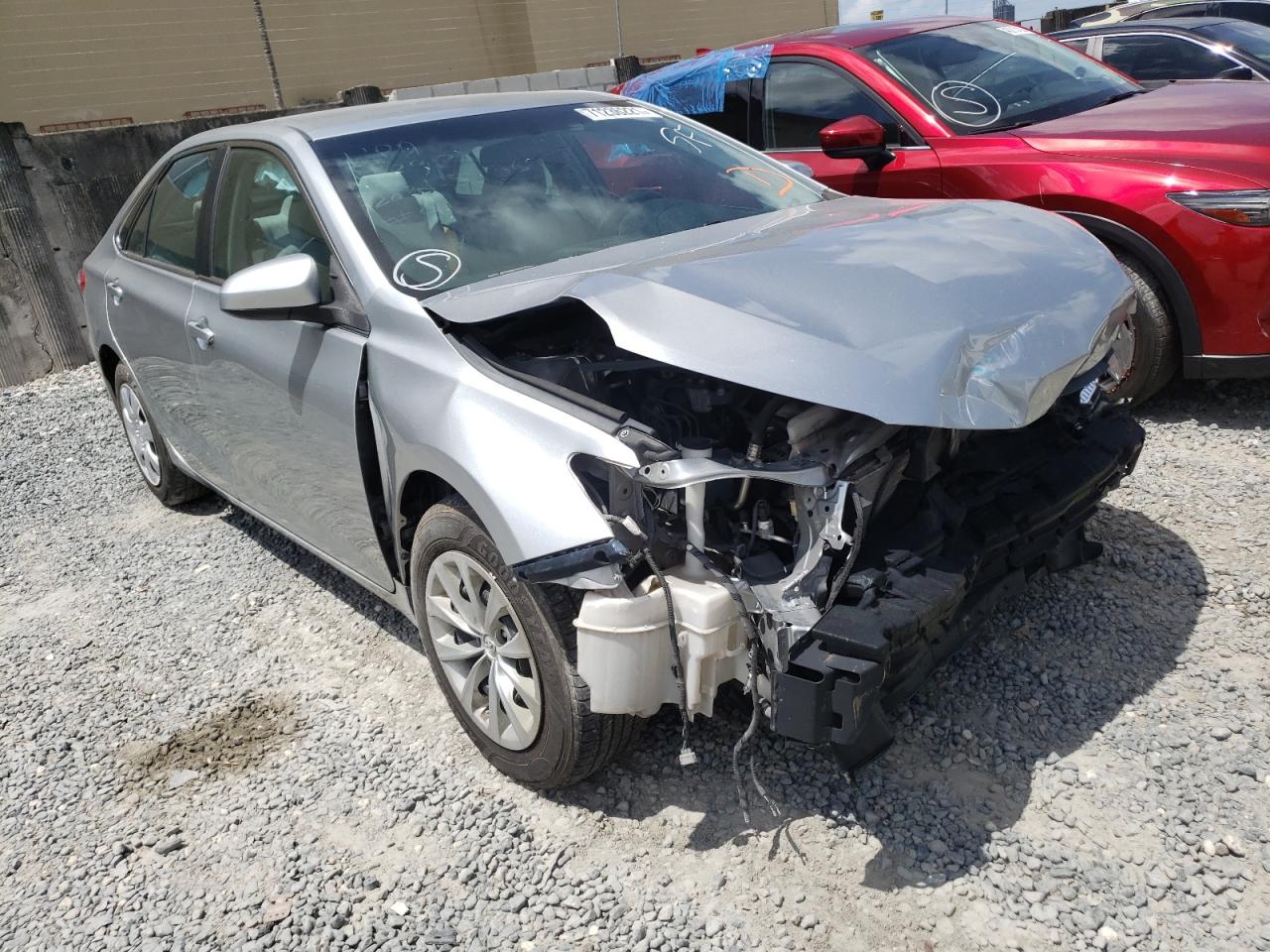 TOYOTA CAMRY LE 2015 with VIN 4T1BF1FK6FU070136 - Photo from auction