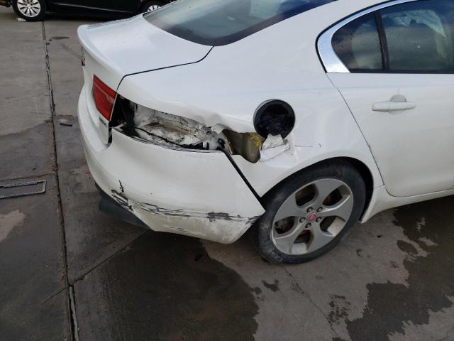 Photo 9 from auction – 2017 JAGUAR XE with VIN SAJAR4BG5HA969120