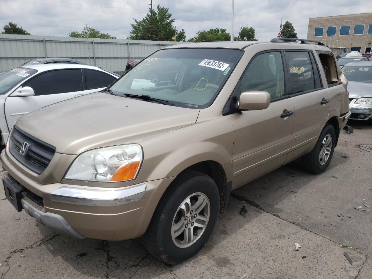 Photo 15 from auction – 2005 HONDA PILOT EXL with VIN 5FNYF18605B062197