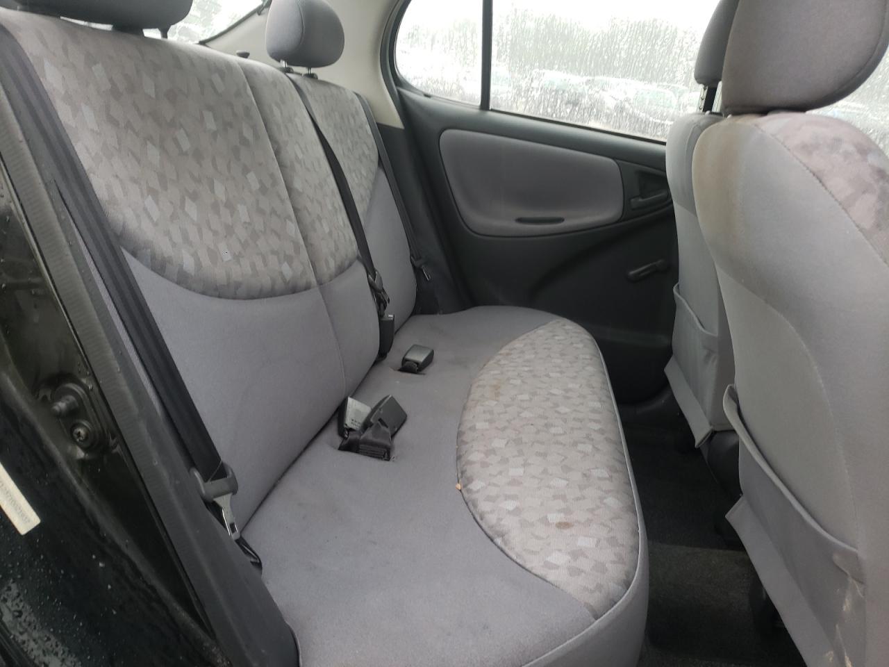 Photo 6 from auction – 2000 TOYOTA ECHO with VIN JTDBT1237Y0021937