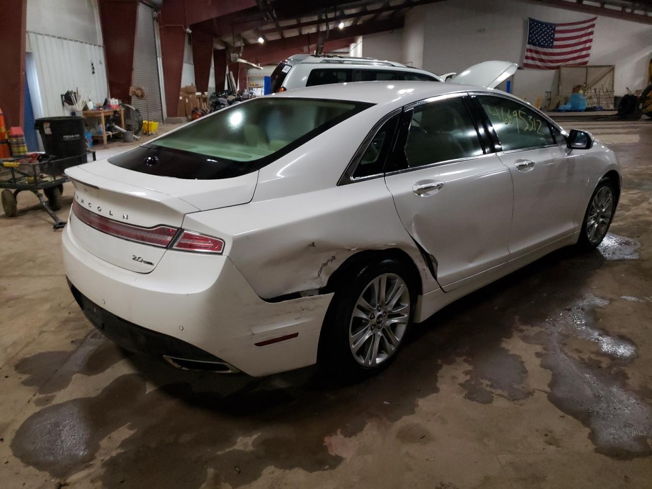 Photo 4 from auction – 2013 LINCOLN MKZ with VIN 3LN6L2G91DR824754