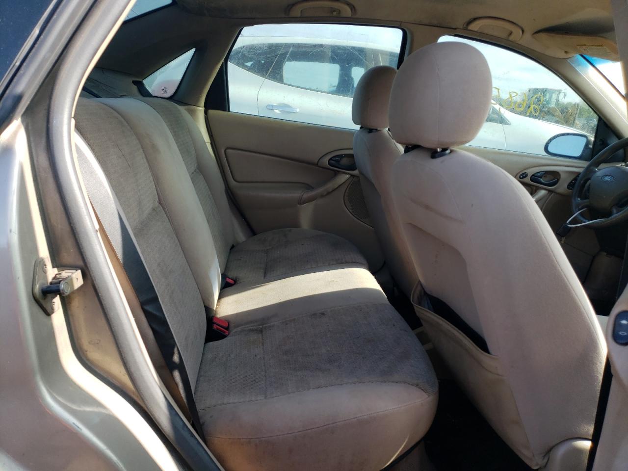 Photo 17 from auction – 2004 FORD FOCUS SE C with VIN 1FAFP34Z84W126440