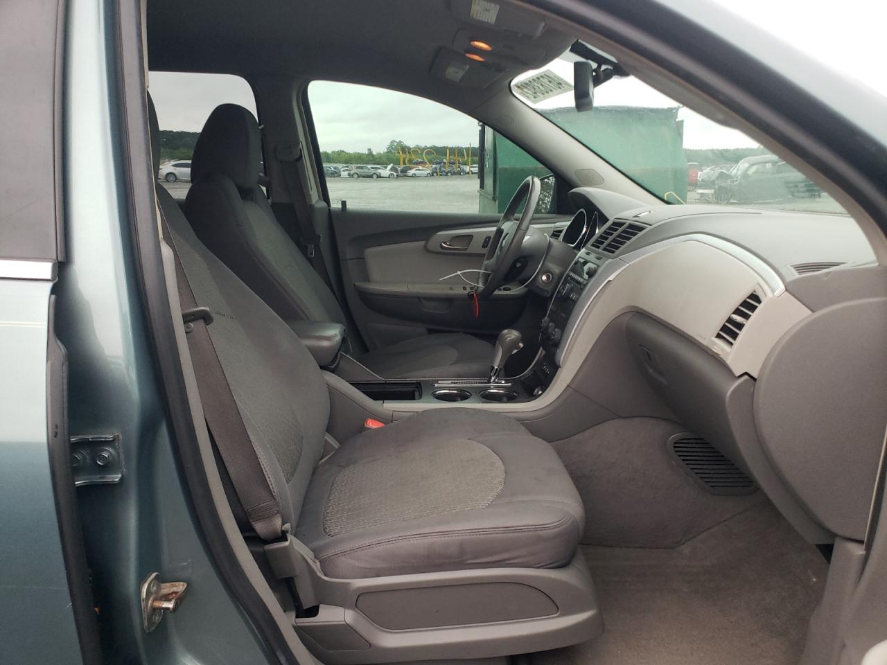 Photo 5 from auction – 2009 CHEVROLET TRAVERSE L with VIN 1GNER23D59S132895