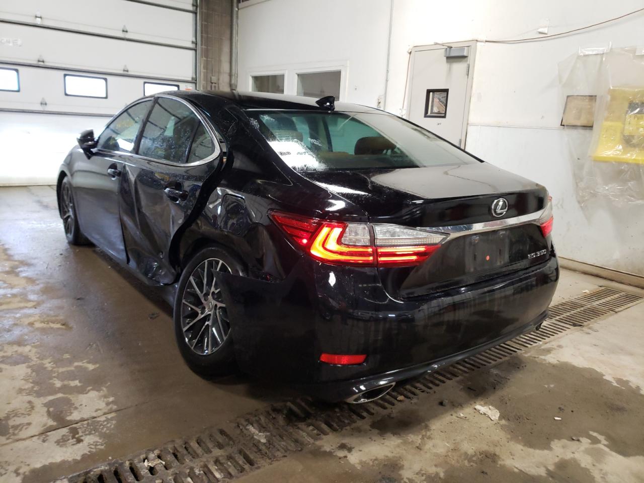 Photo 3 from auction – 2016 LEXUS ES 350 with VIN 58ABK1GG4GU027804