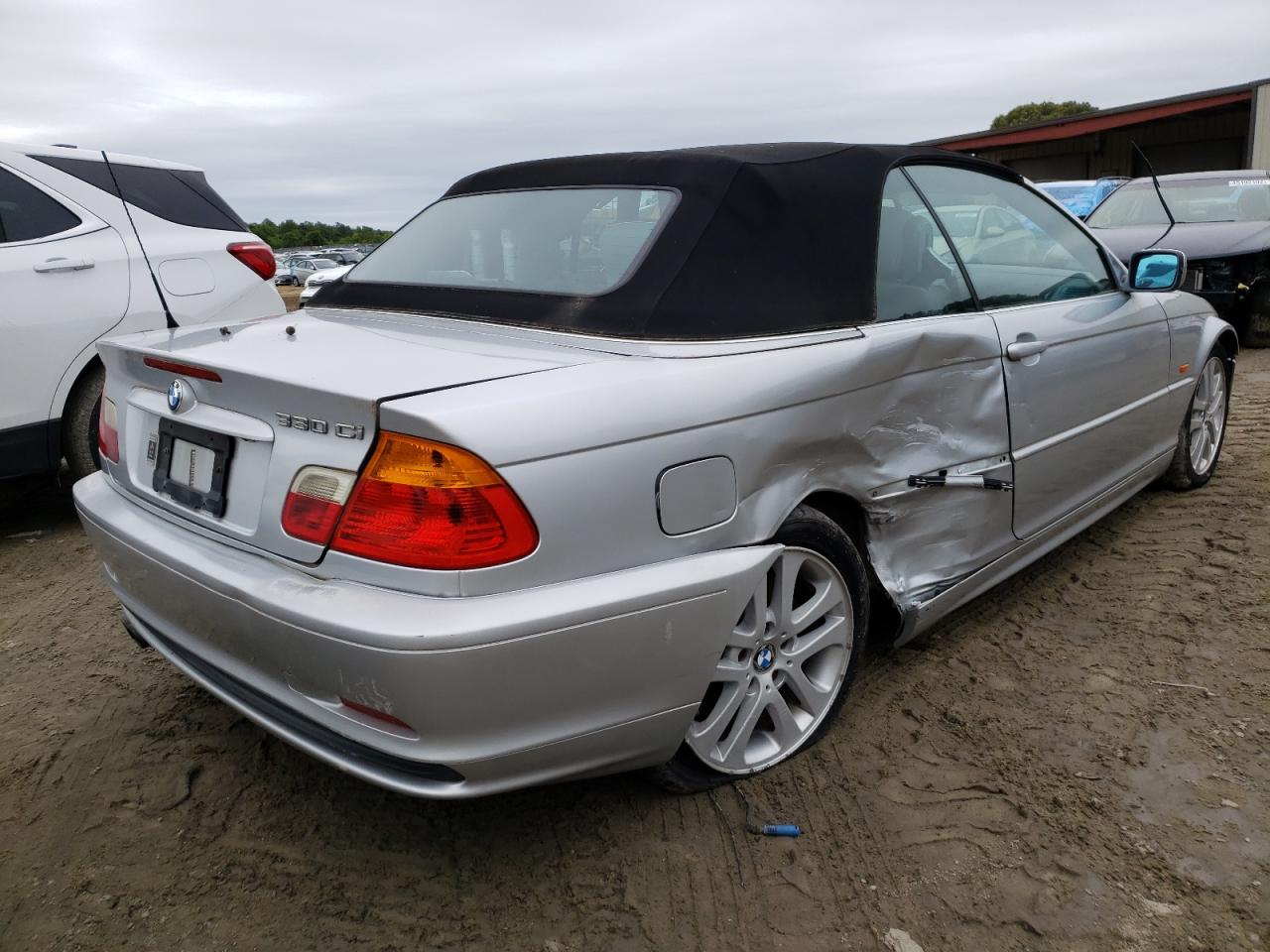 Photo 16 from auction – 2003 BMW 330 CI with VIN WBABS53413JU97103