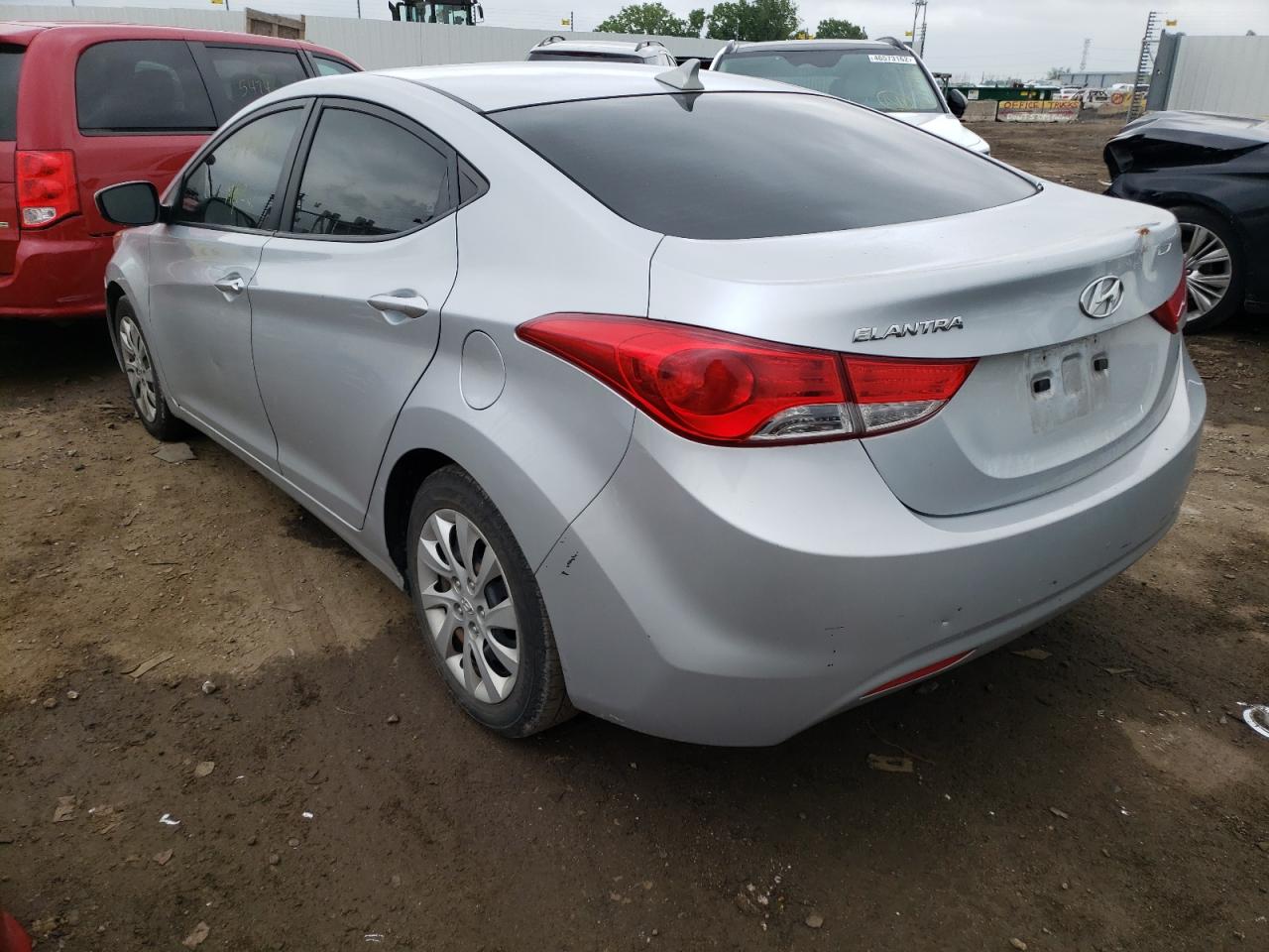 Photo 16 from auction – 2012 HYUNDAI ELANTRA GL with VIN 5NPDH4AEXCH149194