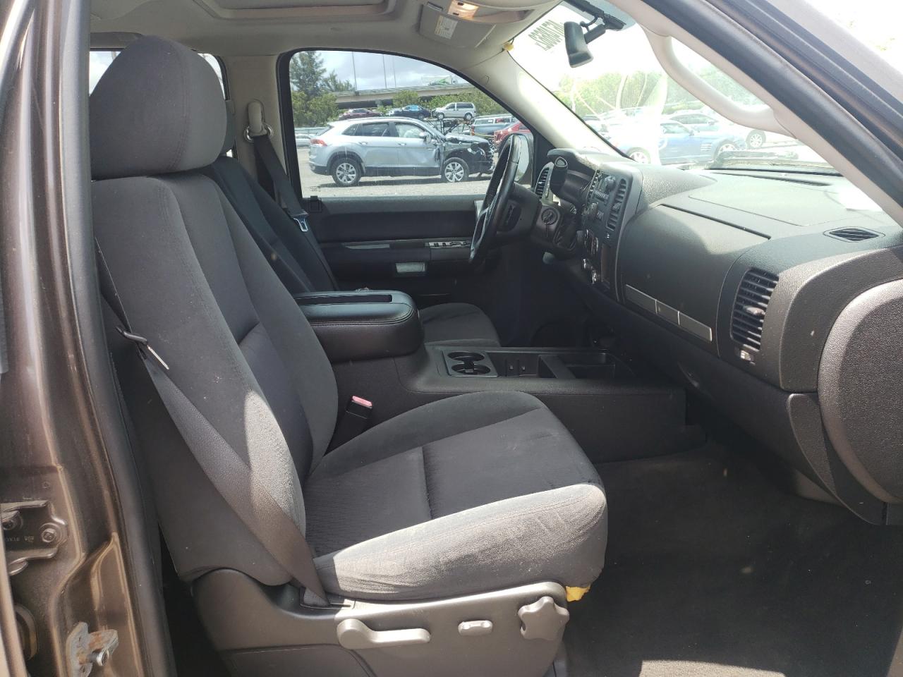Photo 5 from auction – 2007 GMC NEW SIERRA with VIN 2GTEK13M571636528