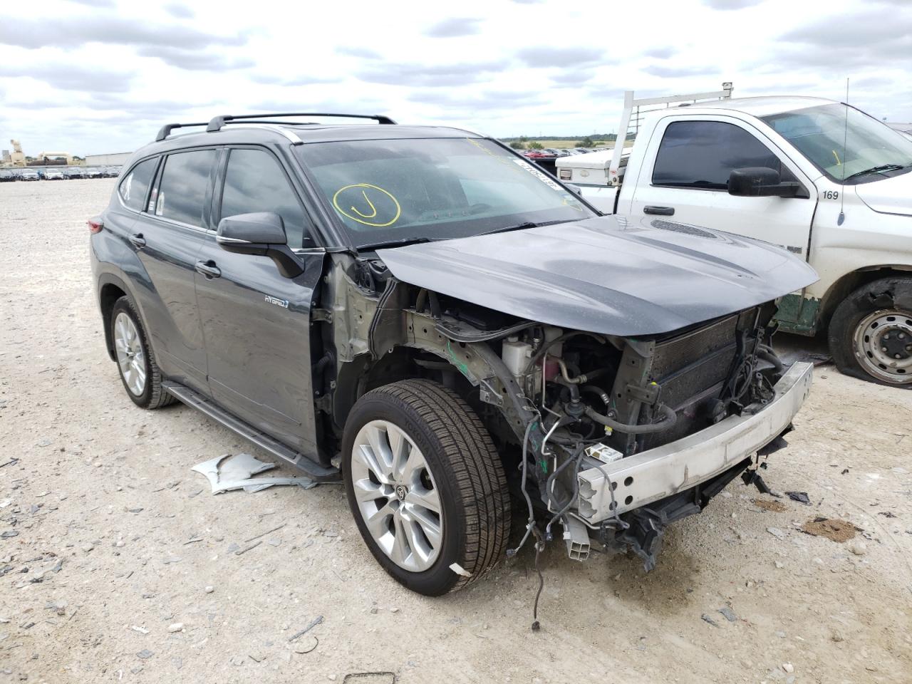 TOYOTA HIGHLANDER 2020 with VIN 5TDYARAH5LS000537 - Photo from auction