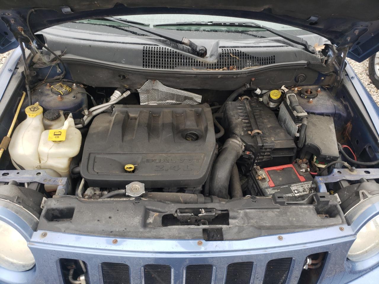 Photo 12 from auction – 2007 JEEP COMPASS LI with VIN 1J8FF57W47D167778