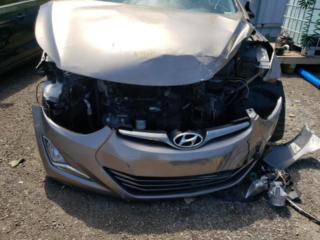 Photo 9 from auction – 2016 HYUNDAI ELANTRA SE with VIN 5NPDH4AE2GH758219