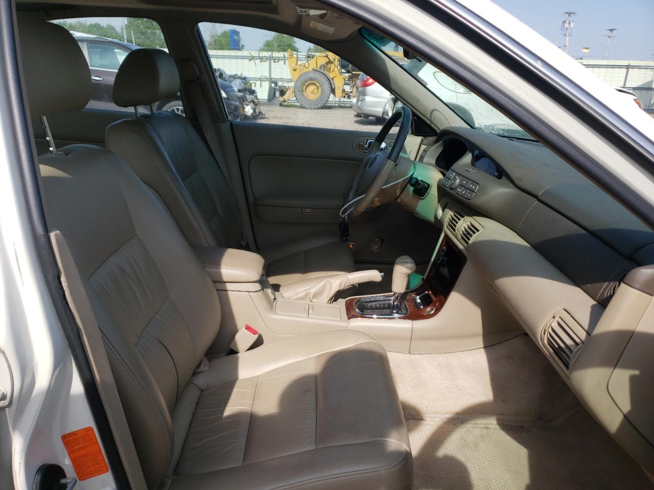 Photo 5 from auction – 2001 MAZDA MILLENIA with VIN JM1TA221411703897