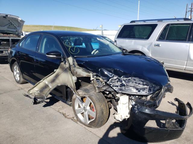VOLKSWAGEN PASSAT S 2015 with VIN 1VWAT7A30FC033145 - Photo from auction