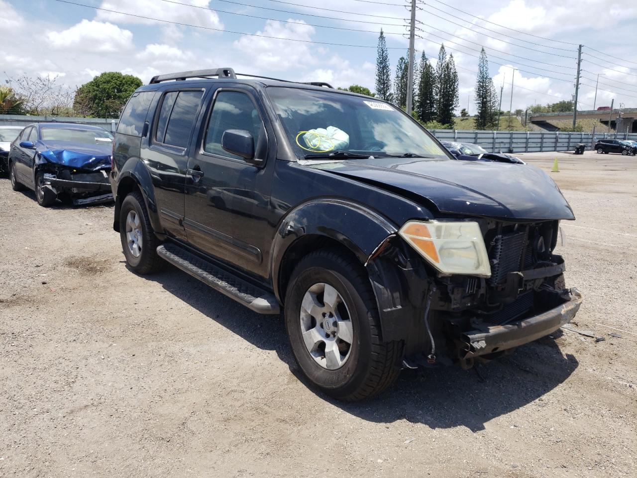 NISSAN PATHFINDER 2005 with VIN 5N1AR18U15C726815 - Photo from auction