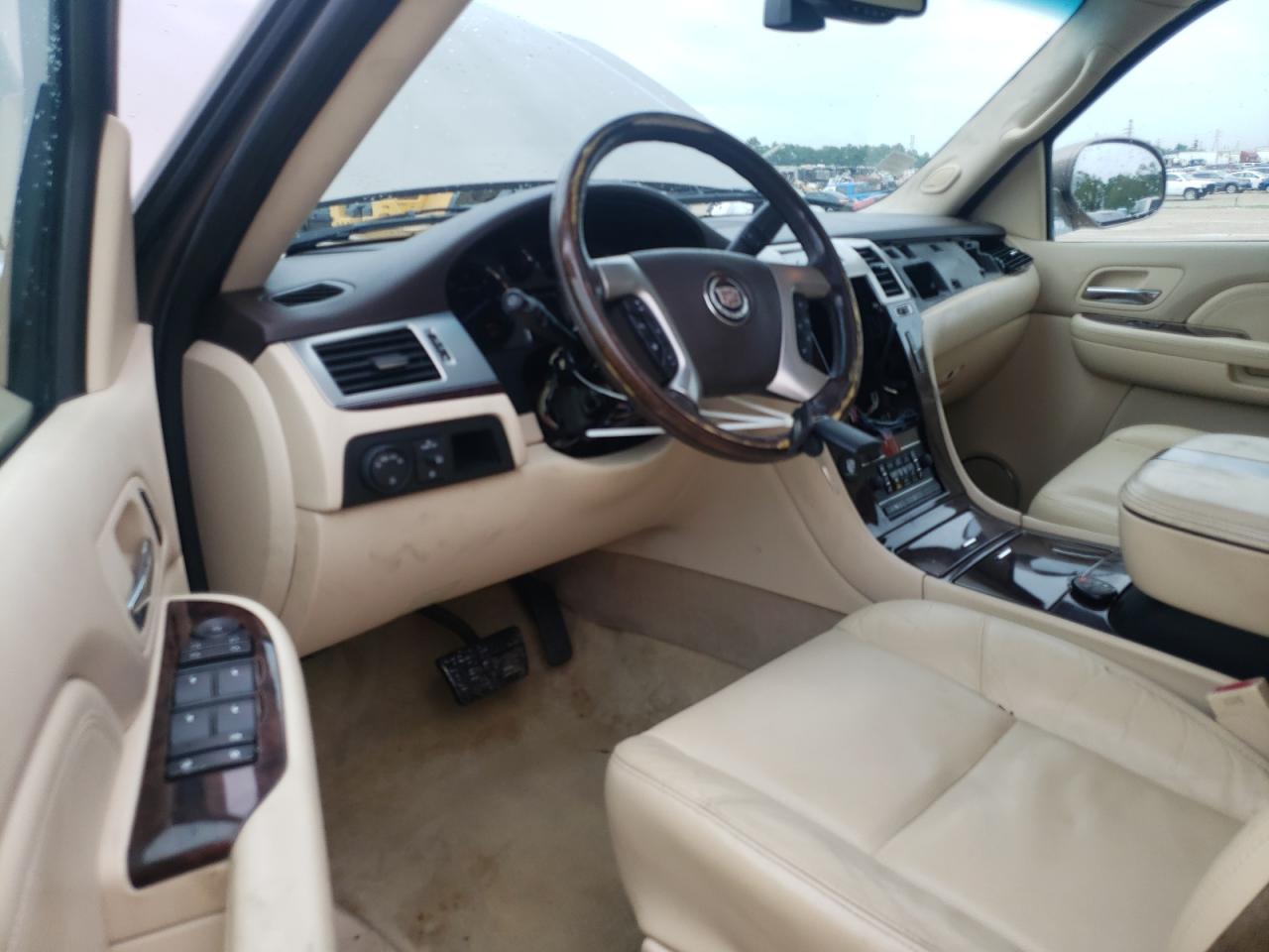 Photo 9 from auction – 2007 CADILLAC ESCALADE E with VIN 1GYFK668X7R238443