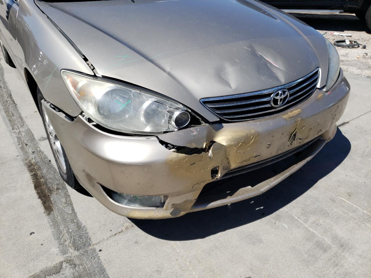 Photo 9 from auction – 2005 TOYOTA CAMRY LE with VIN JTDBF30K750165626