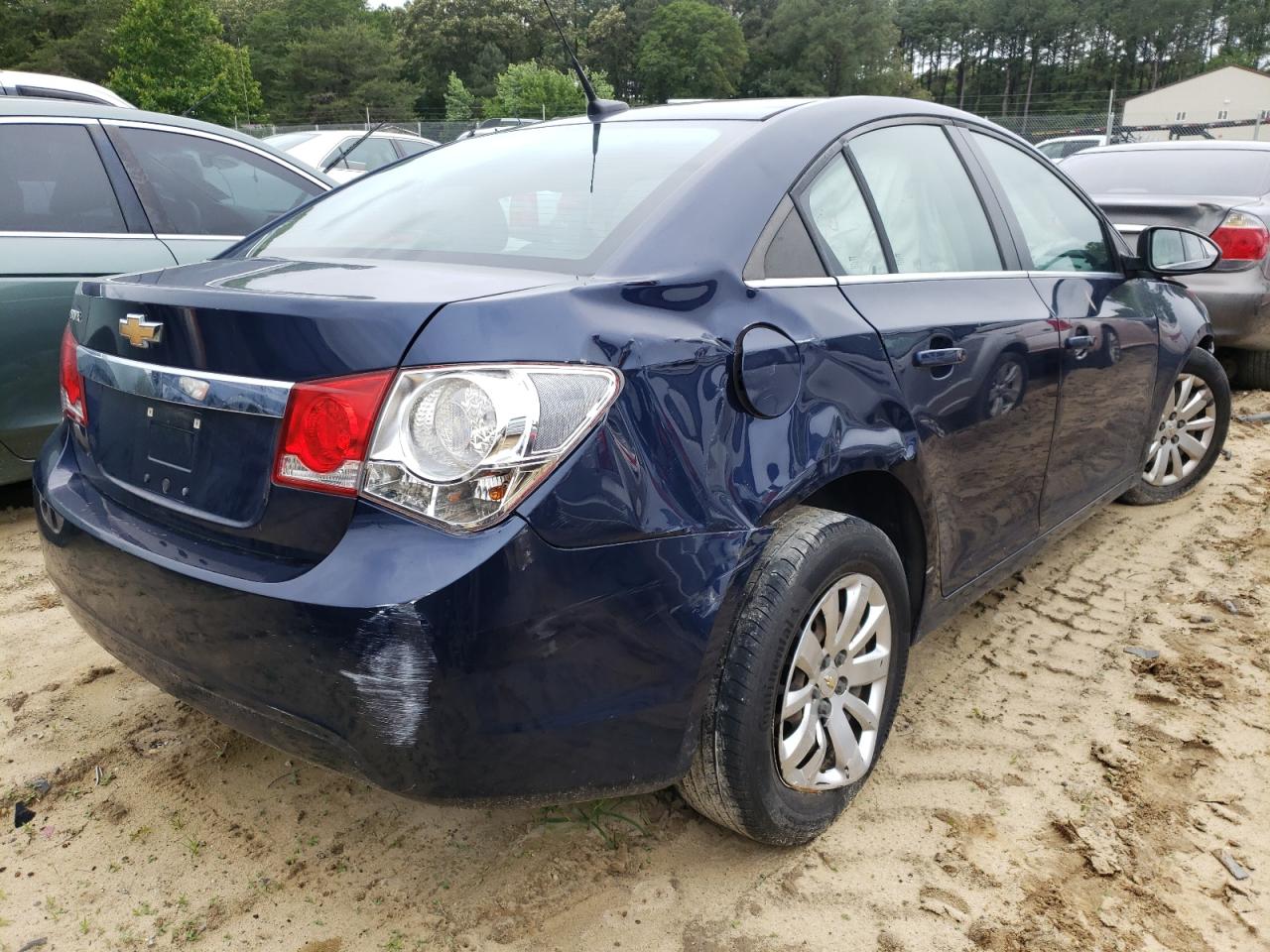 Photo 4 from auction – 2011 CHEVROLET CRUZE LS with VIN 1G1PC5SH4B7126080