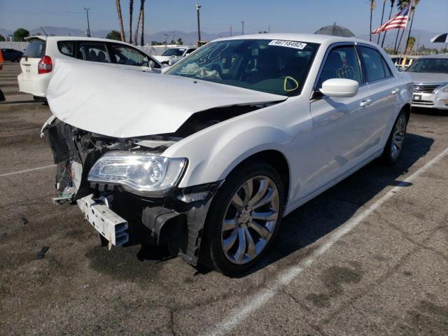 Photo 2 from auction – 2017 CHRYSLER 300 LIMITE with VIN 2C3CCAAG6HH585782