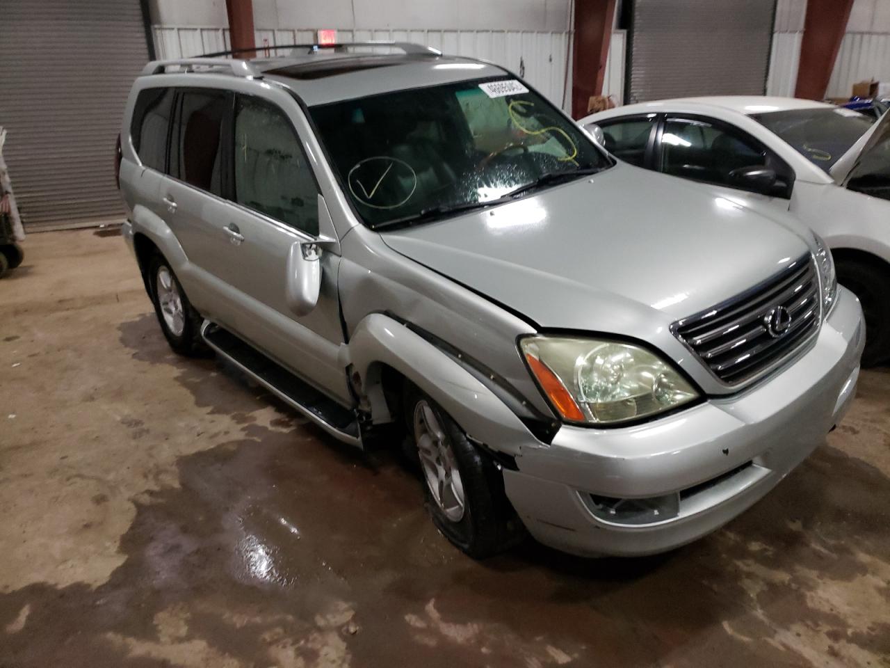 LEXUS GX 470 2004 with VIN JTJBT20X740031841 - Photo from auction