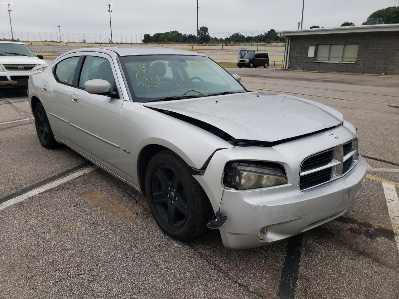 Photo 13 from auction – 2008 DODGE CHARGER R/ with VIN 2B3KA53H68H174488