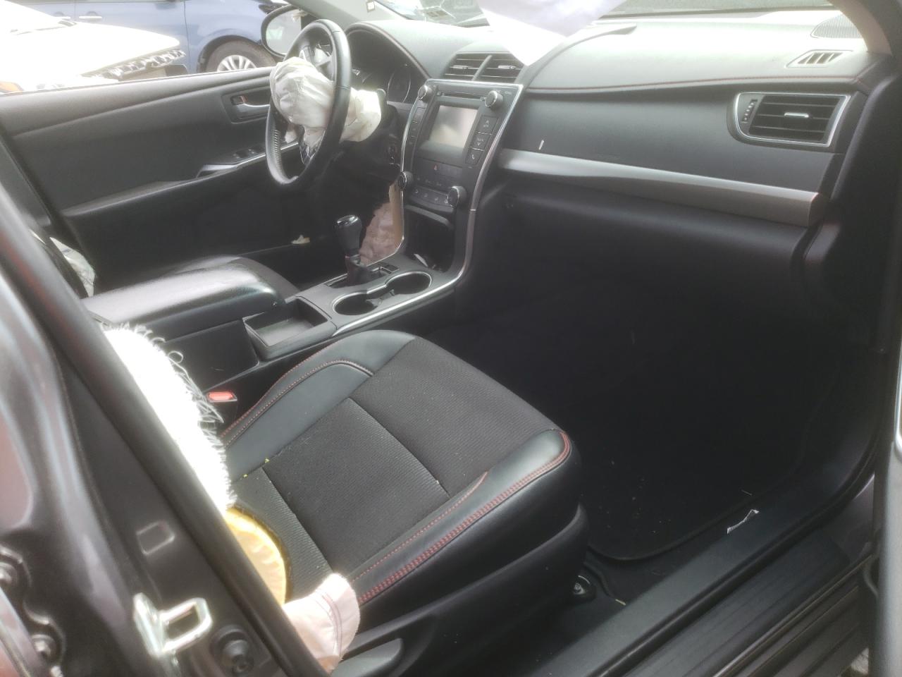 Photo 5 from auction – 2017 TOYOTA CAMRY LE with VIN 4T1BF1FK2HU365625