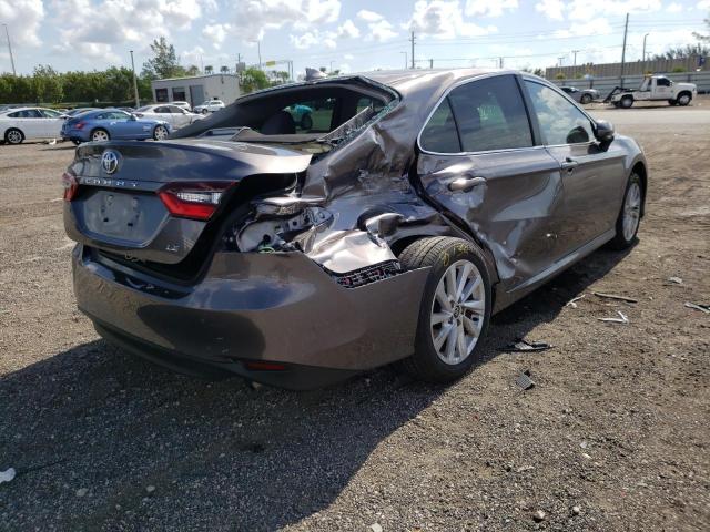 Photo 4 from auction – 2022 TOYOTA CAMRY LE with VIN 4T1C11AK2NU004725