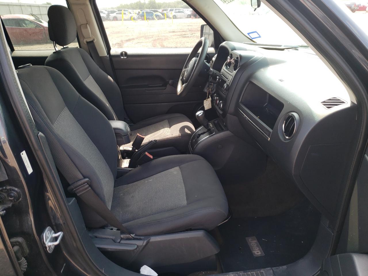 Photo 19 from auction – 2014 JEEP PATRIOT SP with VIN 1C4NJPBBXED823075