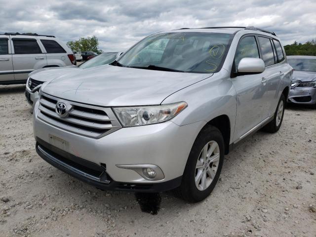 Photo 2 from auction – 2013 TOYOTA HIGHLANDER with VIN 5TDBK3EH8DS177773