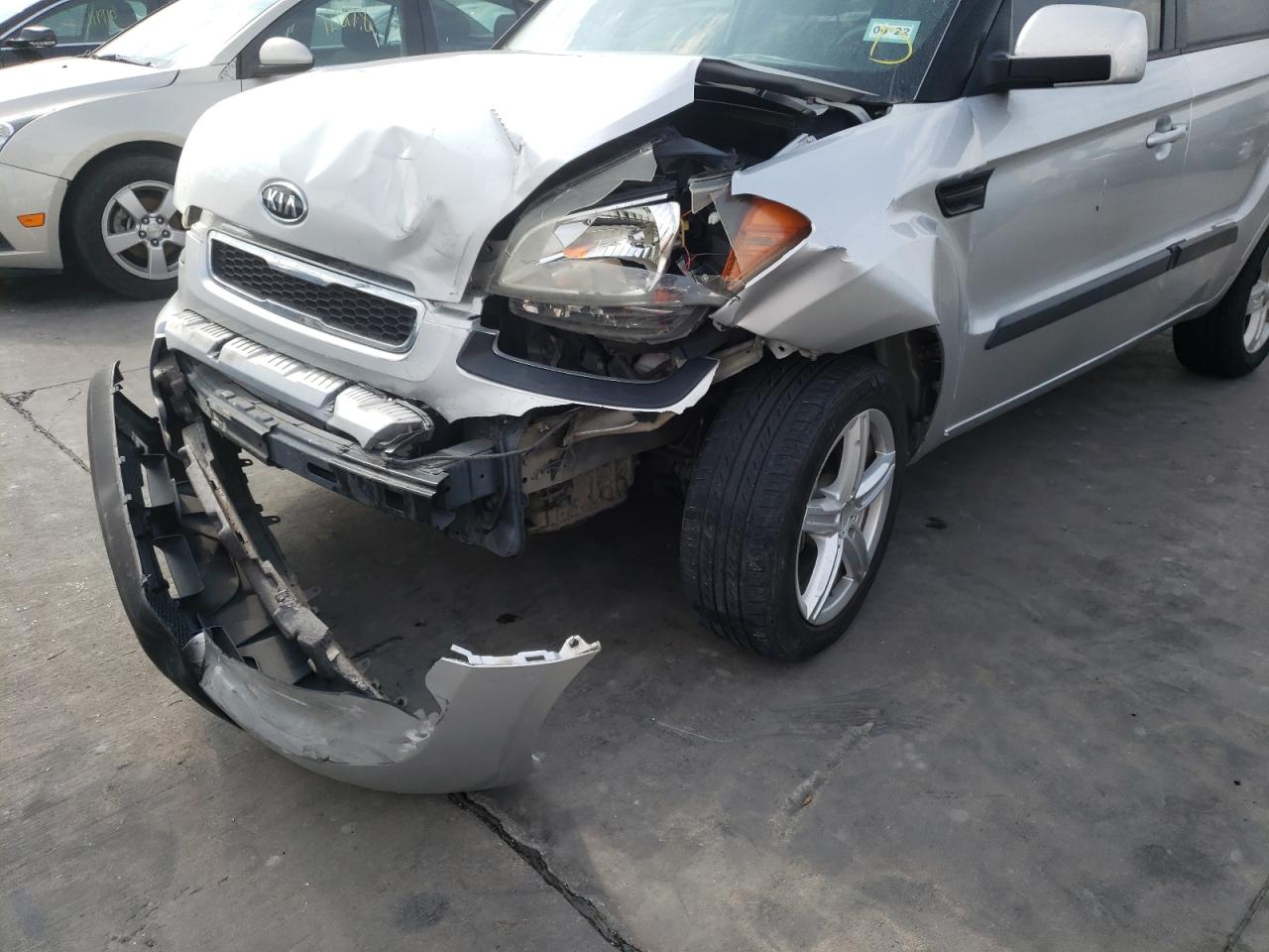 Photo 9 from auction – 2011 KIA SOUL + with VIN KNDJT2A24B7294519