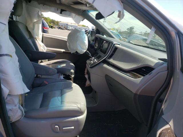 Photo 5 from auction – 2017 TOYOTA SIENNA XLE with VIN 5TDDZ3DC4HS150179